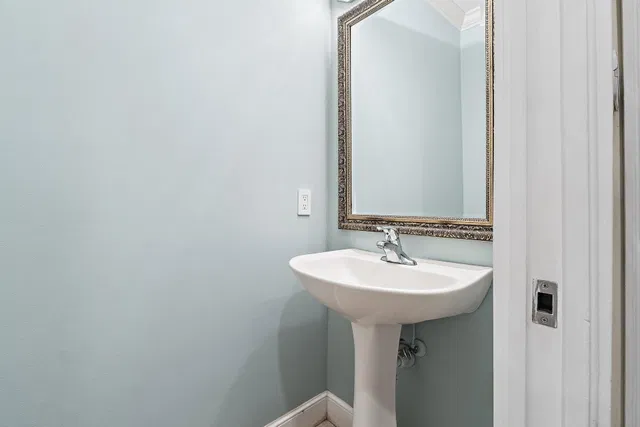  Residence photo 19