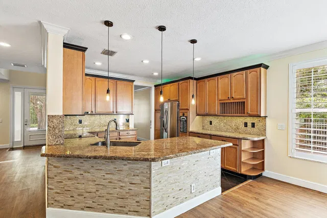  Residence photo 20