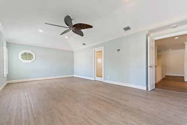  Residence photo 30