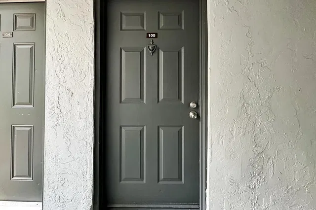 Unit 105 photo 17