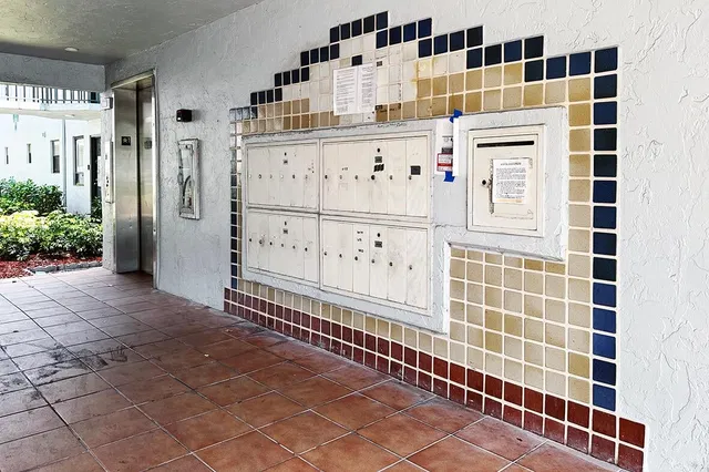 Unit 105 photo 21