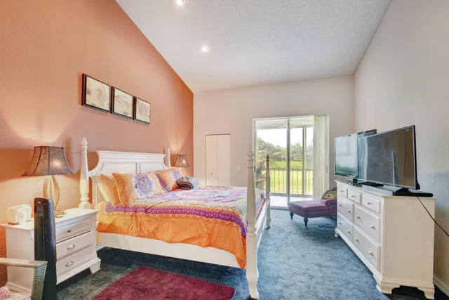 Unit H2 photo 19
