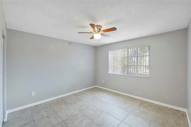 Unit 305 photo 13