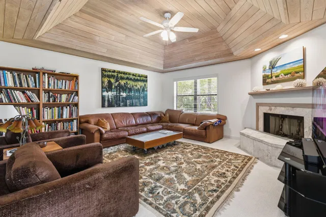 Mariner Sands Residence photo 24