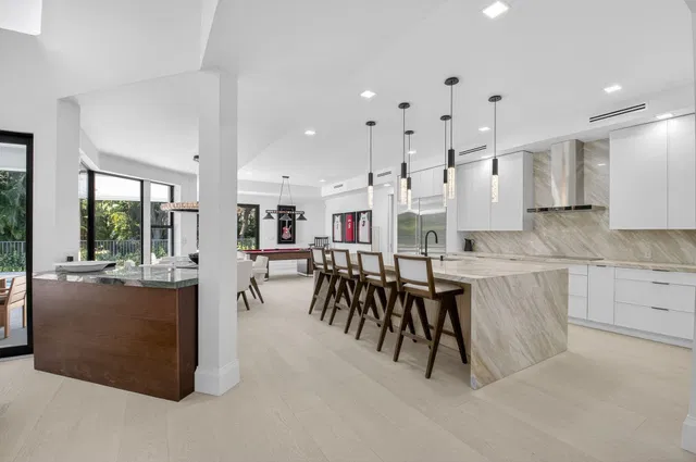 Woodfield Country Club Residence photo 11