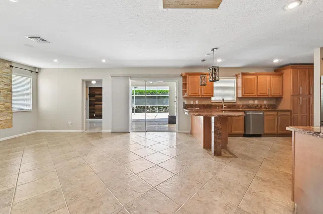 Residence photo 15