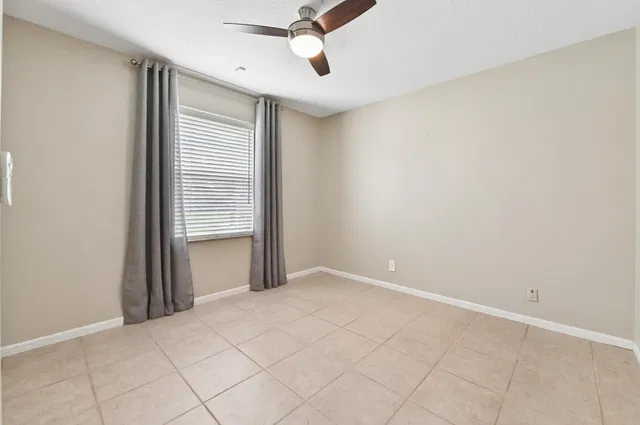 Residence photo 20