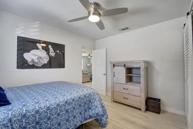  Residence photo 10