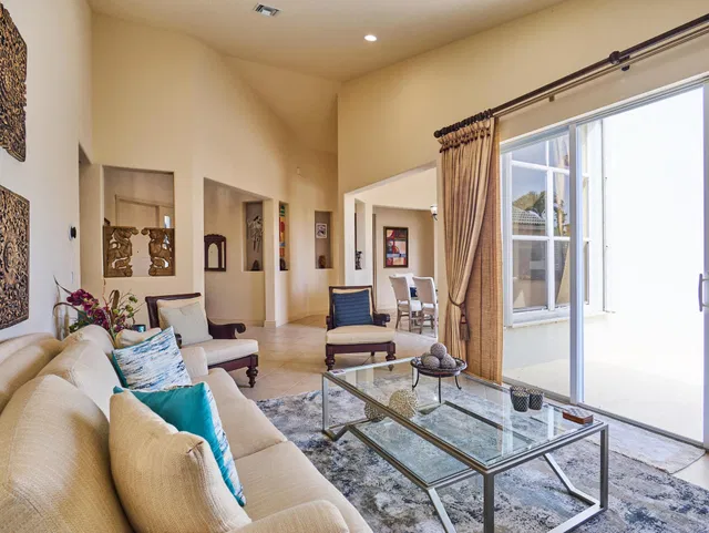 Residence photo 6