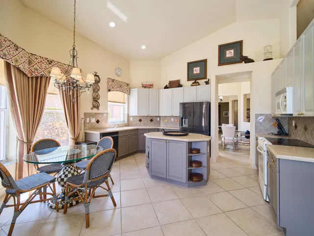 Residence photo 13
