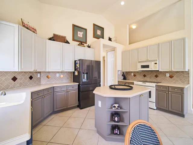 Residence photo 14