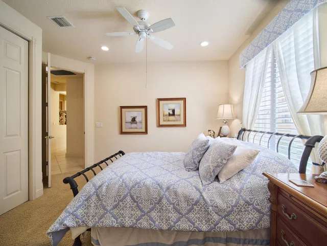Residence photo 22