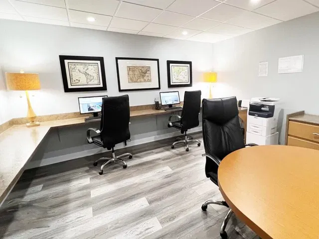 Barclay Condo Unit 410 photo 47