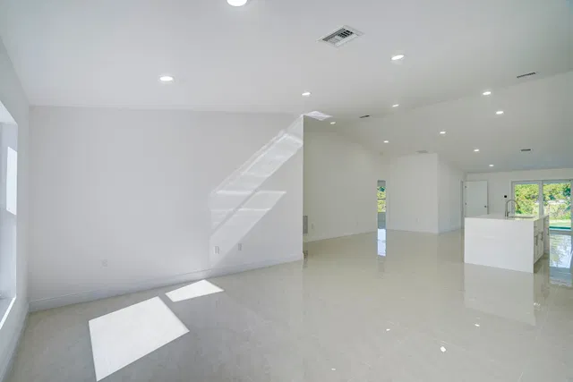 Residence photo 13