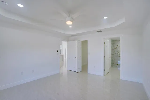 Residence photo 30