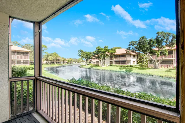 PGA National Palm Beach Gardens Residence photo 29