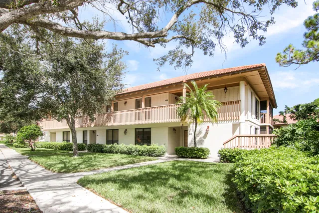 PGA National Palm Beach Gardens Residence photo 36
