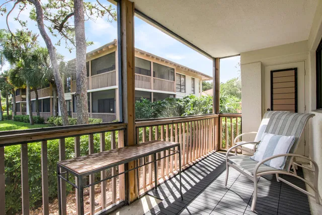 PGA National Palm Beach Gardens Residence photo 37