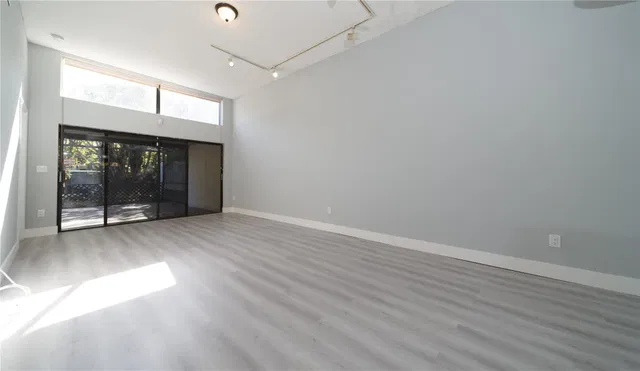 Residence photo 6