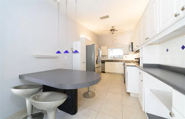Residence photo 9