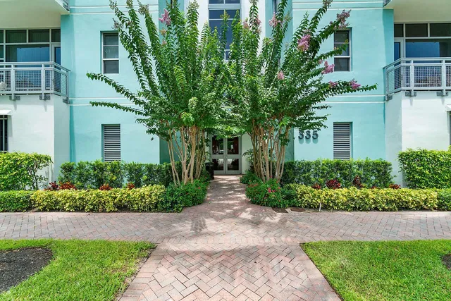 The Meridian Unit 304 photo 2
