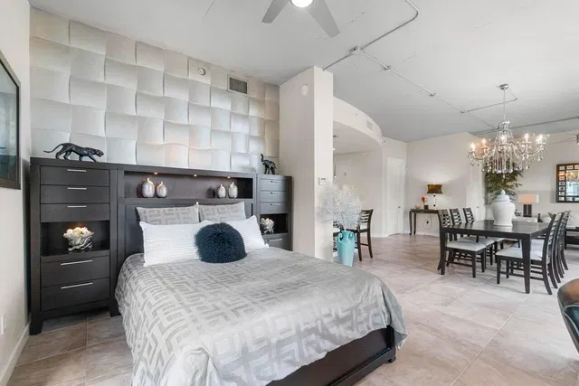 The Meridian Unit 304 photo 9