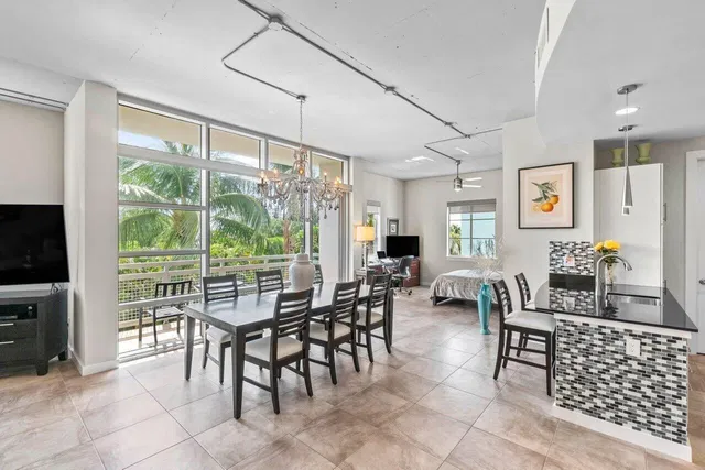 The Meridian Unit 304 photo 15
