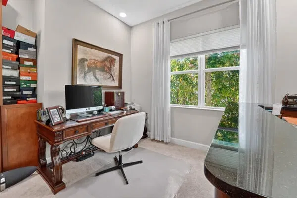  Residence photo 35