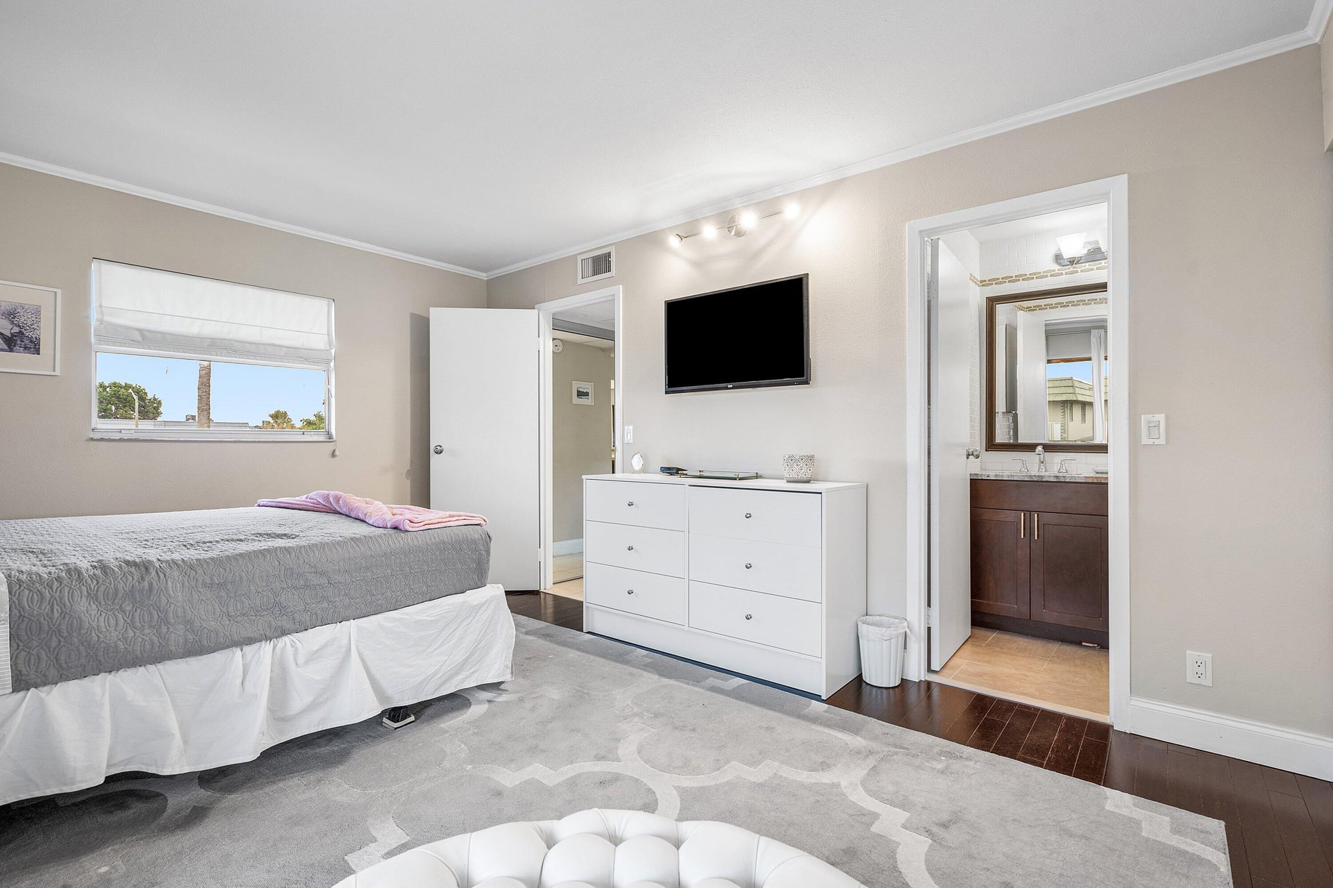 Residence photo 15