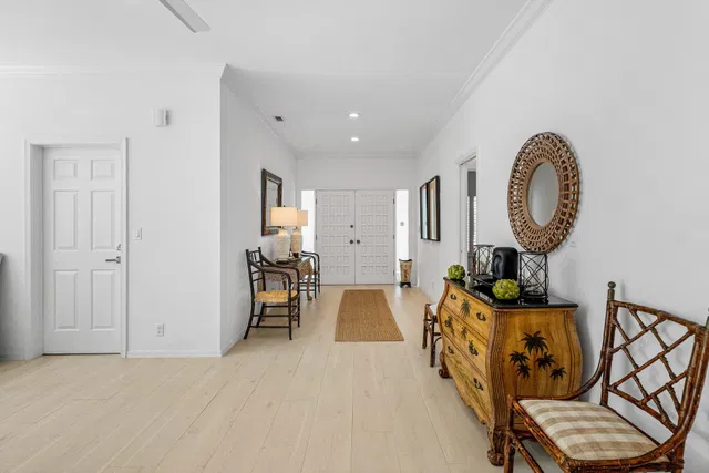 Residence photo 3