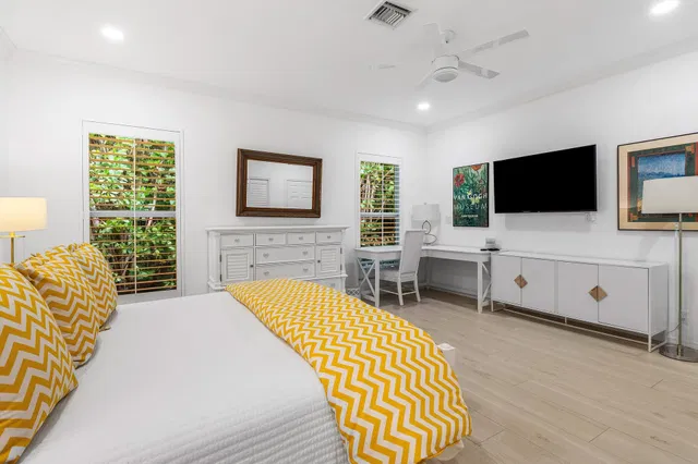 Residence photo 16