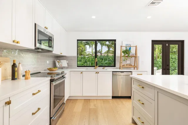 SoSo West Palm Beach Residence photo 9