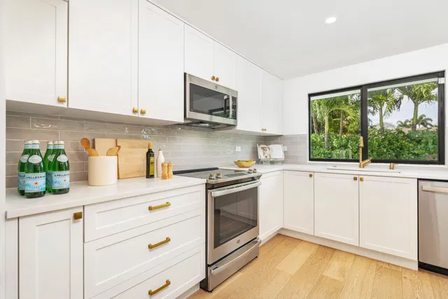 SoSo West Palm Beach Residence photo 11