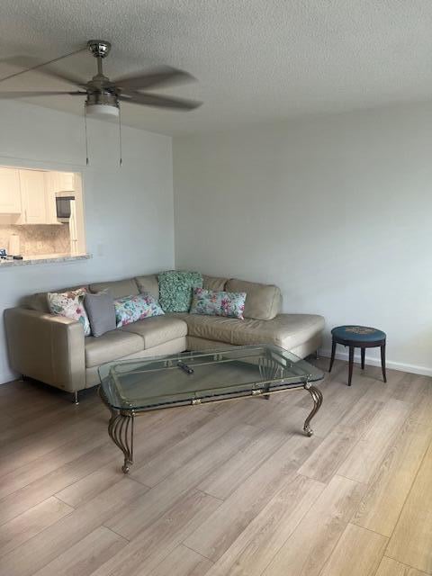 Residence photo 3