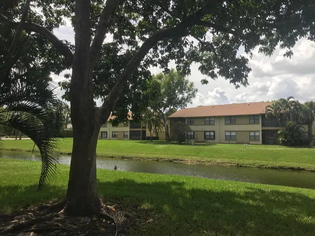 Unit 6 photo 14