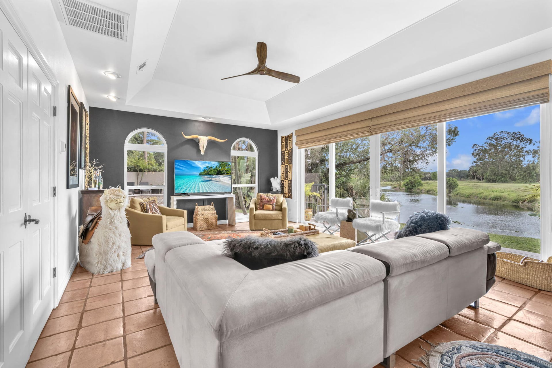 First Fairway Residence photo 3