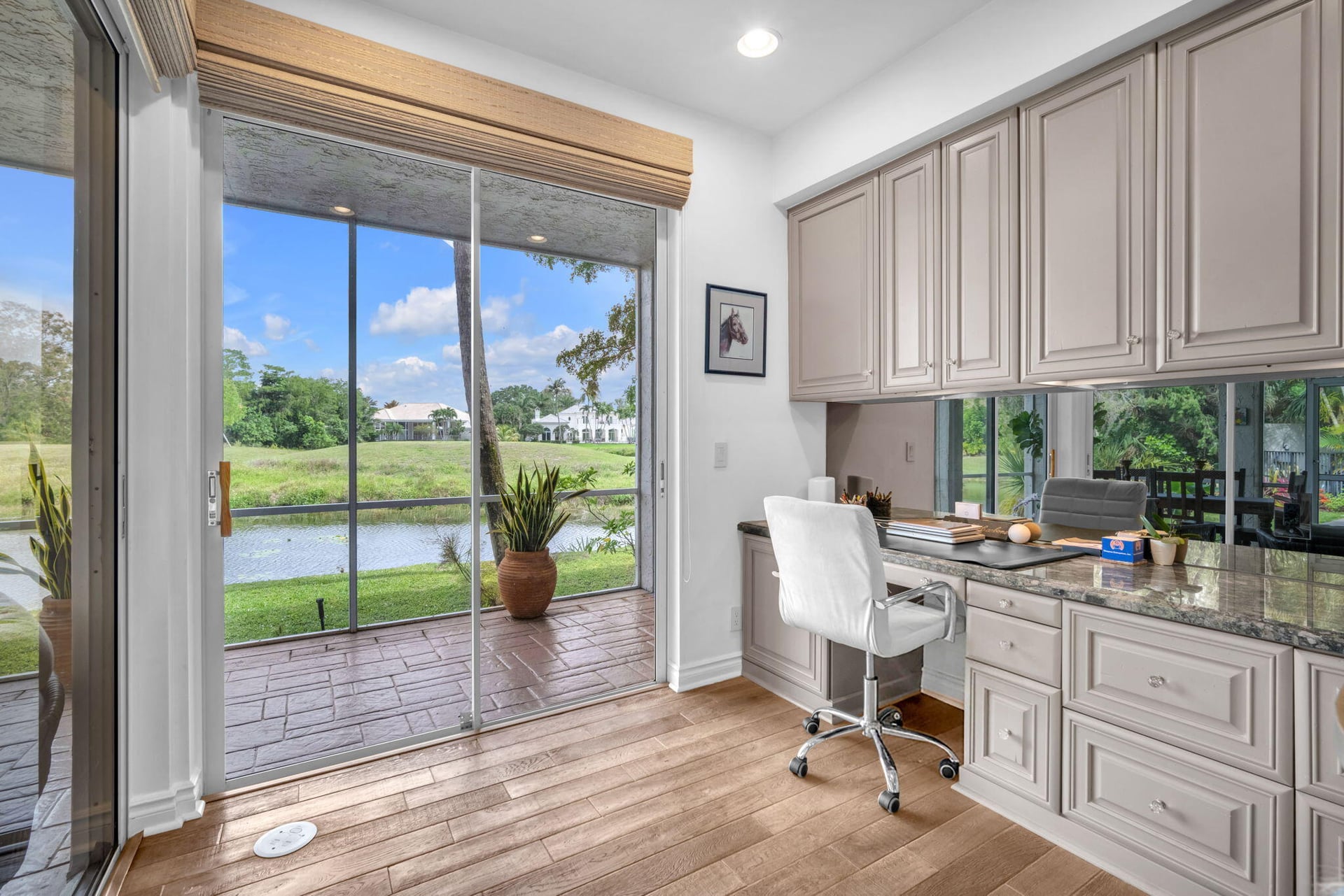 First Fairway Residence photo 5