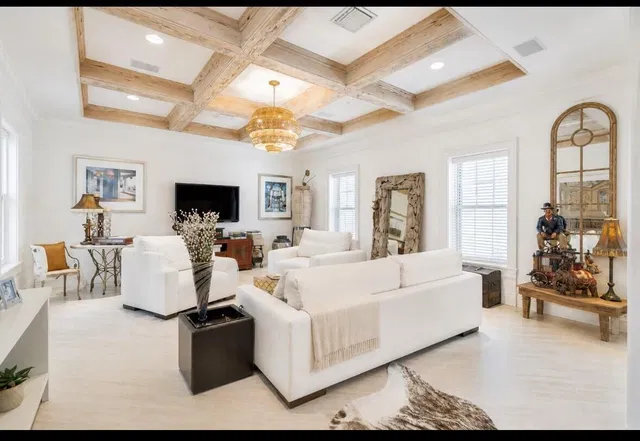 Residence photo 2