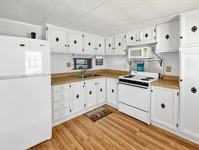  Residence photo 8