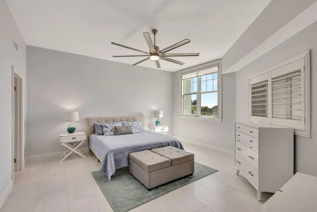 Residence photo 32