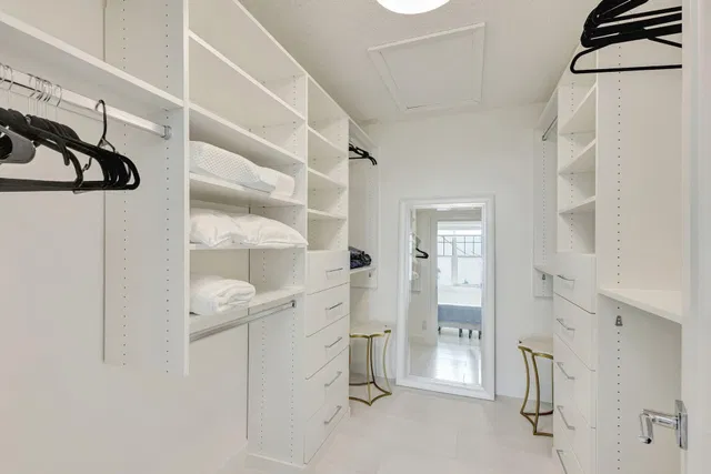 Residence photo 38
