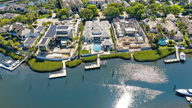 Admirals Cove Residence photo 2