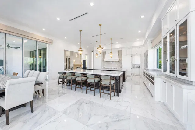 Admirals Cove Residence photo 9