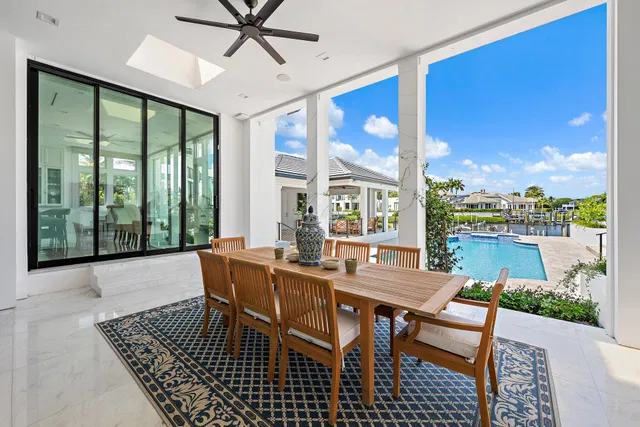 Admirals Cove Residence photo 12