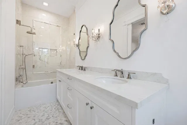 Admirals Cove Residence photo 18