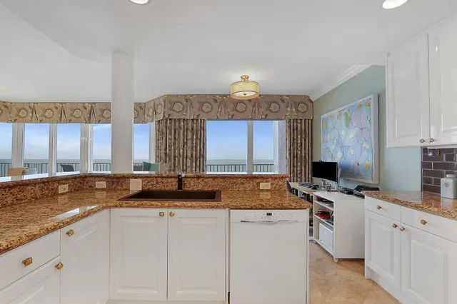  Unit 1203 photo 12