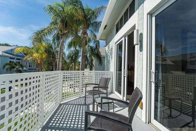 Residence photo 11