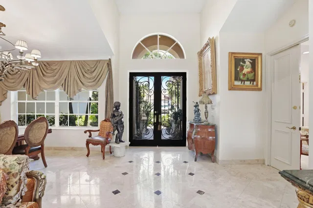  Residence photo 7