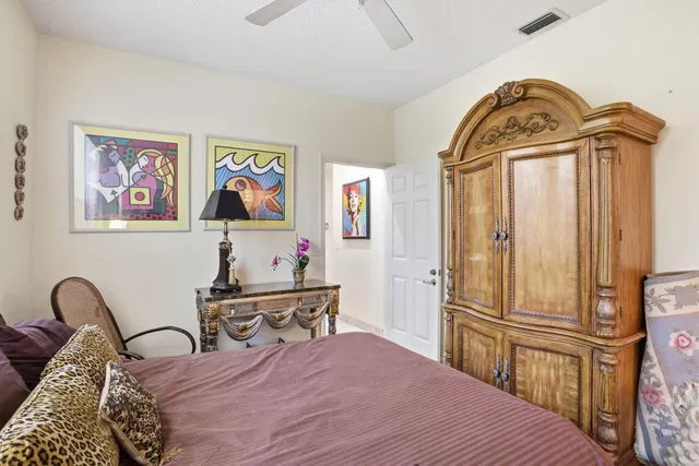  Residence photo 32