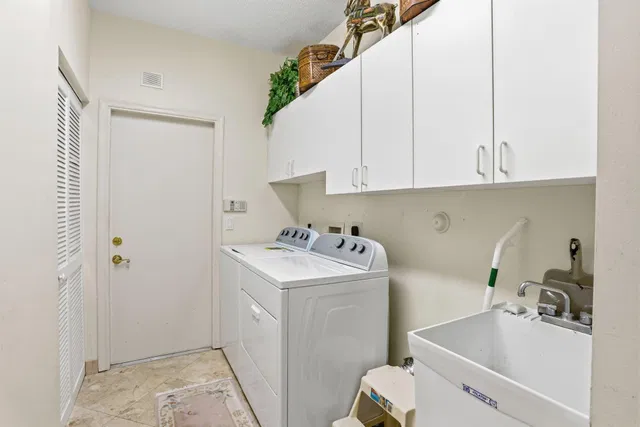  Residence photo 34